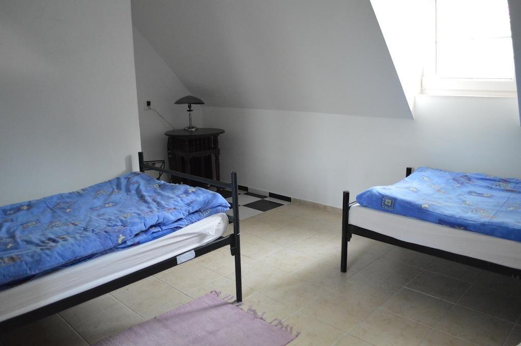 Stara Fara Hotel Chrzin Bilik gambar